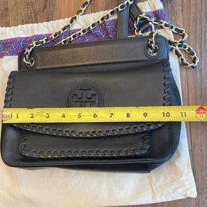 Tory Burch Marion Black Leather Shoulder Bag with Gold Chain thumbnail 14