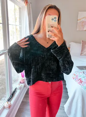 Entro Black Chenille V-Neck Off the Shoulder Oversized Sweater thumbnail 4