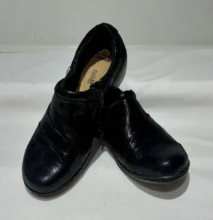 Clarks Collection Black Snakeskin Wedge Loafers Size 9 thumbnail 1