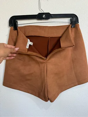 Haute Monde Size S Brown Faux Suede Wrap Mini Skort Gold Ring Zip Western Boho thumbnail 5