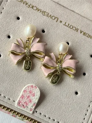 Kendra Scott x LoveShackFancy Pearl Bow Necklace and Earring Set thumbnail 10