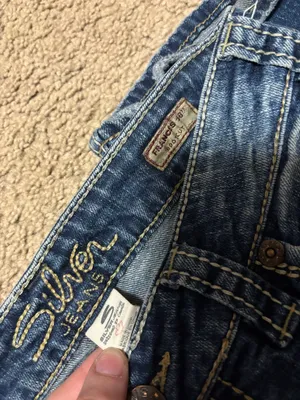 Jeans thumbnail 3