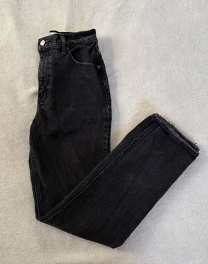 Abercrombie Ultra High Rise 90s Straight Jean Black thumbnail 1