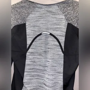Athleta running wild crewneck base layer size medium raglan long sleeve thumbnail 6