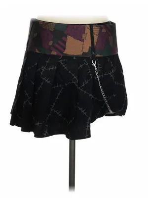 Black Pleated Stitch-Print Mini Skirt with Chain thumbnail 8