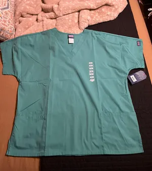 cherokee scrub top thumbnail 1