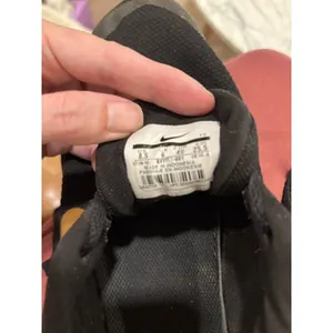 Nike Flex Experience‎ RN7 Size 8.5 Woman's Black/Gold Running Sneakers Shoes thumbnail 6