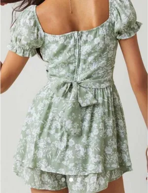 Francesca’s Green Floral Romper thumbnail 2