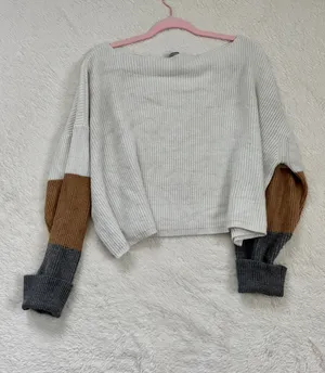 Off the shoulder sweater  thumbnail 1