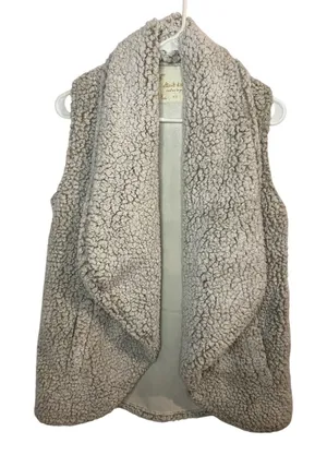 Altar'd State Women's‎ Ivory Open Front Sherpa Vest, Size XS thumbnail 1