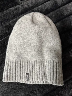 Patagonia Wool Brodeo Beanie Grey thumbnail 1