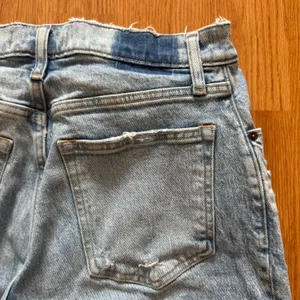 Abercrombie & Fitch Ultra High Rise 90s Straight Jean Curve Love Size 29 thumbnail 5