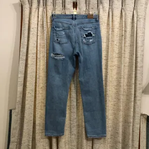 American Eagle High Rise Destroyed Mom Jeans  thumbnail 9