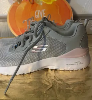 Women’s sketchers Gray Size 7 thumbnail 1