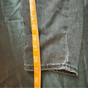 Levi’s women’s 721 high rise skinny jeans gray black denim size 29 thumbnail 7