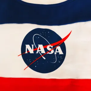 Chemistry Multicolor Nasa Crop Top Size L thumbnail 4