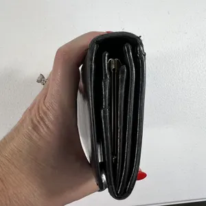 Patent Leather Black Wallet Clutch Credit Card Bi Fold Kiss Lock‎ Beautiful thumbnail 4