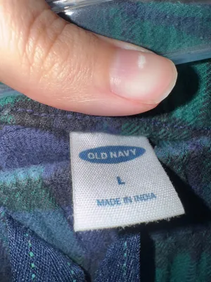 Old navy women’s green and blue pajama pants. Worn once thumbnail 3