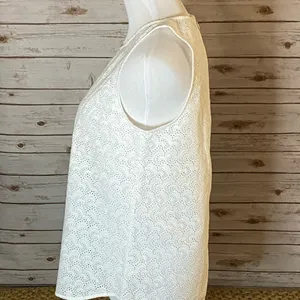 theory coquette white ‘Ellice’ sleeveless eyelet lace blouse Size Medium thumbnail 3