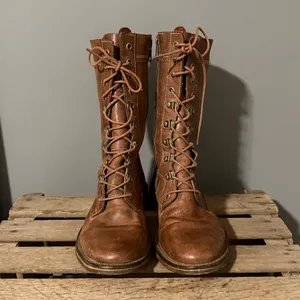 J Shoes brown leather Bailey combat style boots Size 8 B44‎ thumbnail 4
