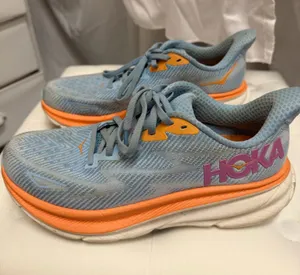 Hoka Clifton 9 Running Shoes thumbnail 1