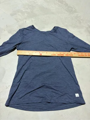Vuori women’s long sleeve lux crew shirt medium blue thumbnail 4