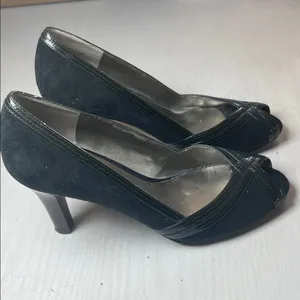 LOFT Black Peep-Toe Heels B24 thumbnail 7
