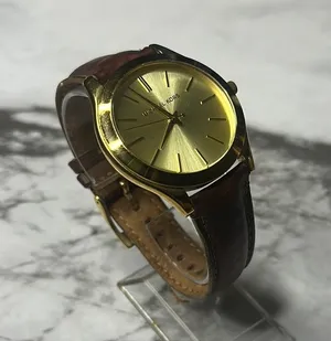 Michael Kors Womens Classic Gold Wristwatch thumbnail 1