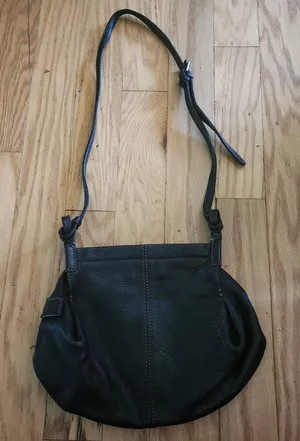 J. Jill‎ Bag Womens Size Black Leather Shoulder Strap Rachel Classic Minimalist thumbnail 1