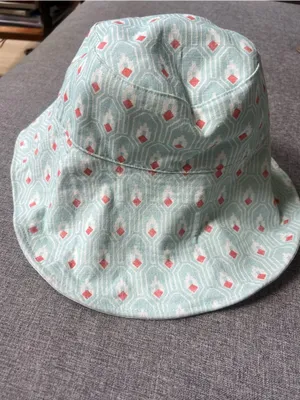 Carve Designs NWT Reversible Bucket Hat in Cinema Cloud Aqua Pattern and White thumbnail 5