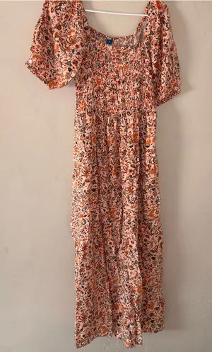 Old Navy fit & floral smocked floral dress M thumbnail 1
