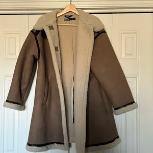 ZARA Winter Jacket Small (fits like a medium) thumbnail 1