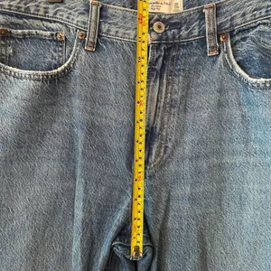 Abercrombie & Fitch The Loose High Rise Jeans Medium Wash Baggy Frayed 30 / 10 thumbnail 9