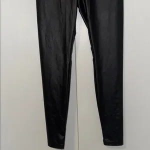 Aerie Offline Vegan Leather Leggings High Rise Women’s Size M Medium Black thumbnail 4