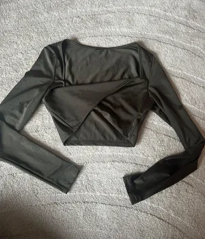 Twist Front Olive Green Crop Top Size M thumbnail 2