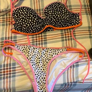 Victoria's Secret Bikini thumbnail 1