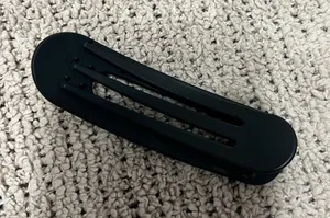 Glossy Black Slot Hair Clip thumbnail 1