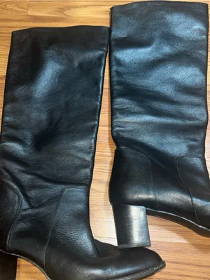 Classic Black Leather Knee thumbnail 2