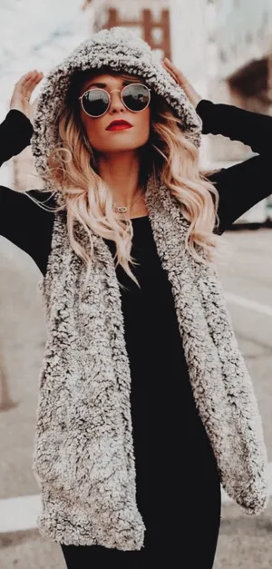 VICI Sherpa Cozy Hoodie Vest thumbnail 3