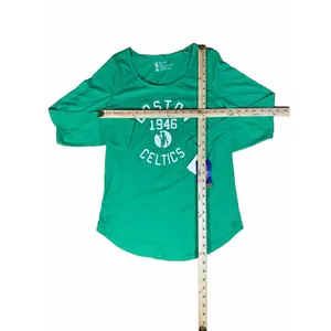 Boston Celtics NBA 1946 Women's Green Scoop Neck Long Sleeve Logo T-Shirt Size M thumbnail 3