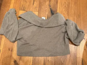 boutique long sleeve Size M thumbnail 3
