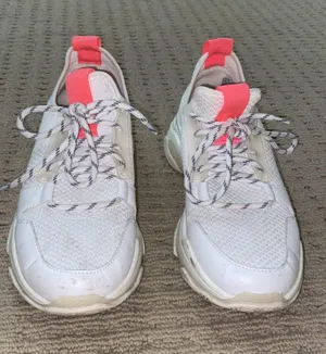 Steve Madden Running Shoes thumbnail 3