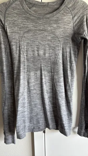 Lululemon long sleeve shirt thumbnail 7