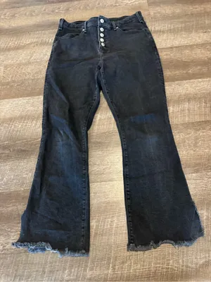 Abercrombie & Fitch Black Ankle Flare High Rise Jeans thumbnail 3