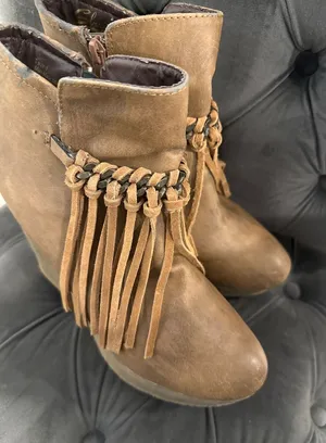 Sbicca Vintage Collection Brown Fringe Wedge Ankle Boots Women's Size 8 Boho thumbnail 1