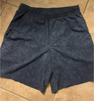Men’s Lululemon Shorts 5” thumbnail 1