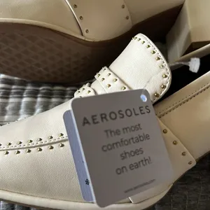 NWT Aerosoles women's Ardore Loafer Studded In Color: Eggnog Leather thumbnail 9