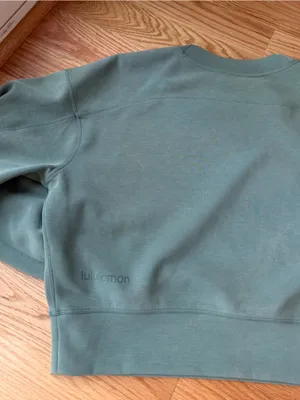 Lululemon Softstreme Perfectly Oversized Cropped Crew Green Size 4 As-Is Stains thumbnail 5
