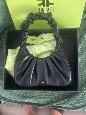 Gabbi Ruched Hobo Handbag - Black thumbnail 8