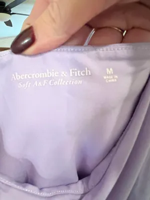 Abercrombie Lavender Ruched Women's Top thumbnail 2
